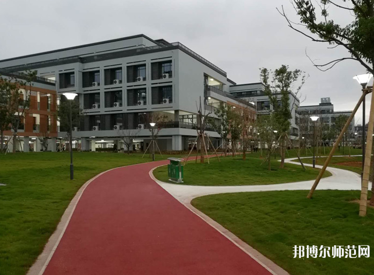 浙江師范大學行知學院師大校區(qū)招生辦聯系電話