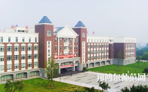 四川大學錦城師范學院是幾本