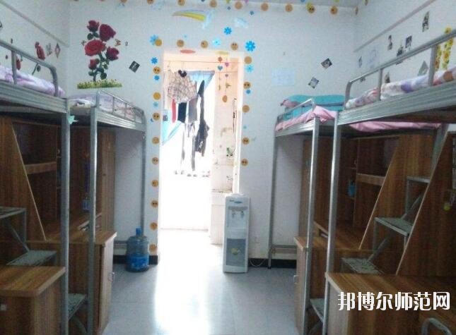云南經貿外事職業(yè)師范學院宿舍條件