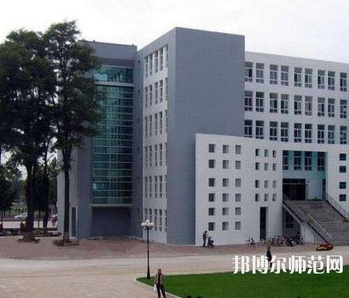 安順幼師職業(yè)技術高級中學2023年招生辦聯(lián)系電話