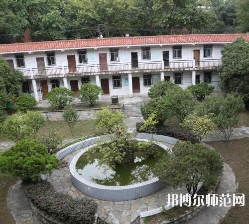 貴陽(yáng)經(jīng)濟(jì)貿(mào)易中等幼師專(zhuān)業(yè)學(xué)校2023年招生辦聯(lián)系電話(huà)