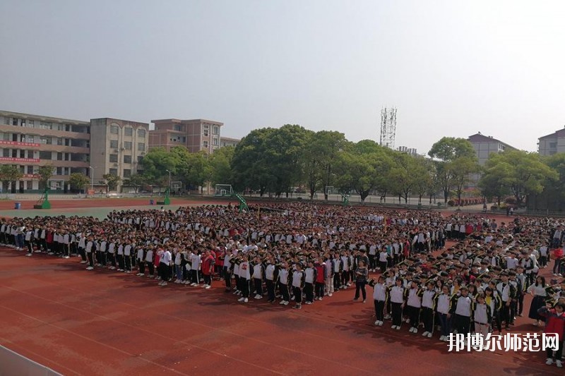 陜西工貿(mào)職業(yè)中等專業(yè)師范學校2020年報名條件、招生要求、招生對象
