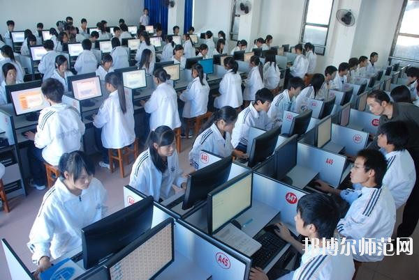 閻良區(qū)師范職業(yè)中學怎么樣、好不好