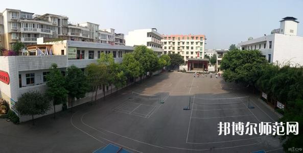 天府新區(qū)成人中等專業(yè)幼兒師范學(xué)校2020年報名條件、招生要求、招生對象