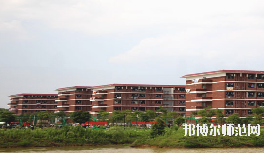 江西2020年讀幼師學?？梢钥即髮W嗎