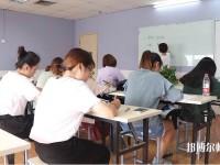 廣東2020年幼師學校中專升大?？际裁? /><b>廣東2020年幼師學校中專升大?？际裁?/b><span>2019-11-21 14:52</span><p>現(xiàn)在很多同學在初中讀完之后就放棄讀高中而去選擇一個中專的職業(yè)院校就讀幼師專業(yè)，這樣固然是節(jié)省時間，可以早點工作，但是年齡</p></a></li>
            <li><a href=