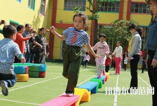貴陽2020年中專幼師學?？梢钥即髮? width=