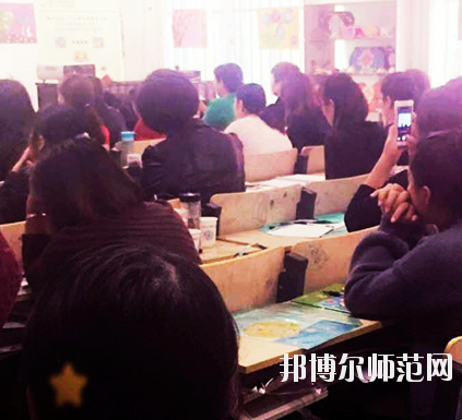 鄭州2020年男生上什么幼師學校比較好