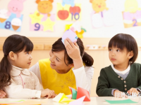 南昌2020年中專幼師學(xué)?？梢钥即髮? /><b>南昌2020年中專幼師學(xué)?？梢钥即髮?/b><span>2020-03-23 15:01</span><p>南昌2020年中專幼師學(xué)?？梢钥即髮?對(duì)于中專幼師學(xué)校怎么考大專這個(gè)問題，相信選擇幼師專業(yè)的小伙伴們都是想拿到一個(gè)更高的文</p></a></li>
            <li><a href=