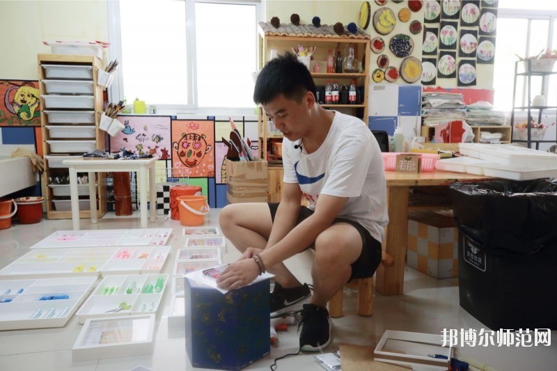 寶雞2020年男生讀什么幼師學(xué)校