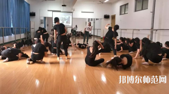 金昌2020年讀幼師學?？梢钥即髮W嗎