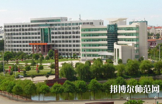 湖北職業(yè)技術師范學院3