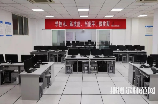重慶安全技術(shù)幼兒師范職業(yè)學(xué)院2023年學(xué)費、收費多少 