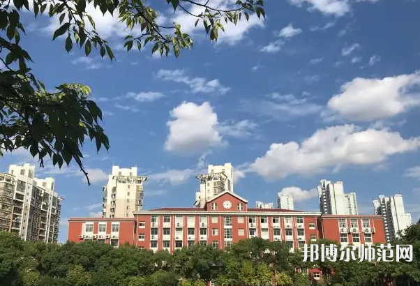 上海大學(xué)師范學(xué)院延長(zhǎng)校區(qū)2023年報(bào)名條件、招生要求、招生對(duì)象