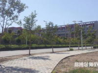 烏魯木齊職業(yè)師范大學(xué)2023年報(bào)名條件、招生要求、招生對象