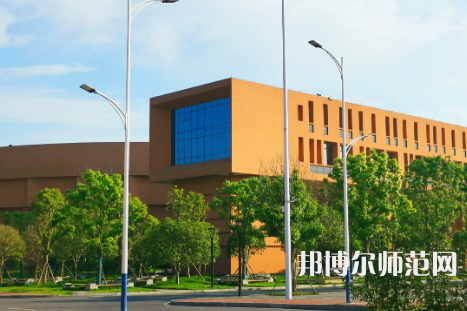 2023年懷化師范高等?？茖W(xué)校環(huán)境如何