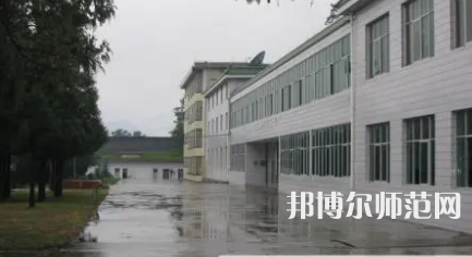 2023年四川彝文幼兒師范學(xué)校報(bào)名條件、招生對(duì)象