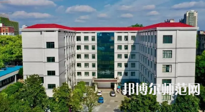 2023年湖南耒陽(yáng)師范學(xué)校報(bào)名條件、招生對(duì)象