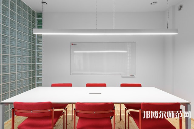 阿克蘇職業(yè)技術(shù)師范學(xué)院介紹、地址